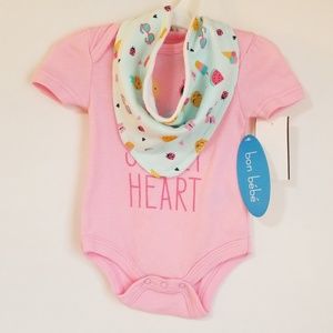 Girls 0-3M Onesie w/Bib "Little Sweet Heart"